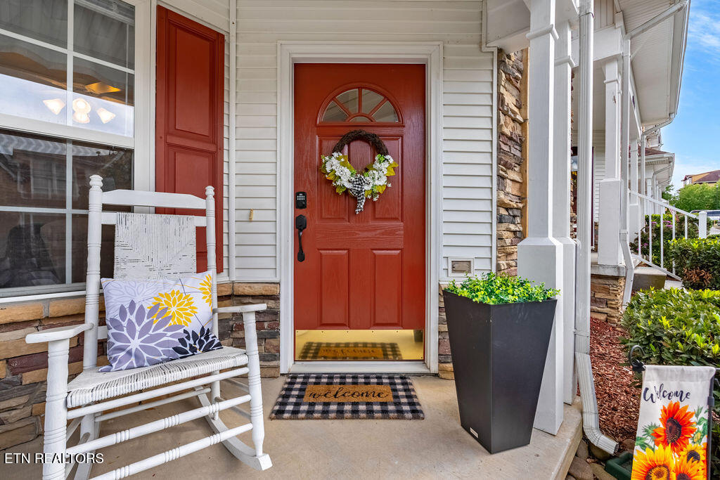 528 Orchard Valley Way