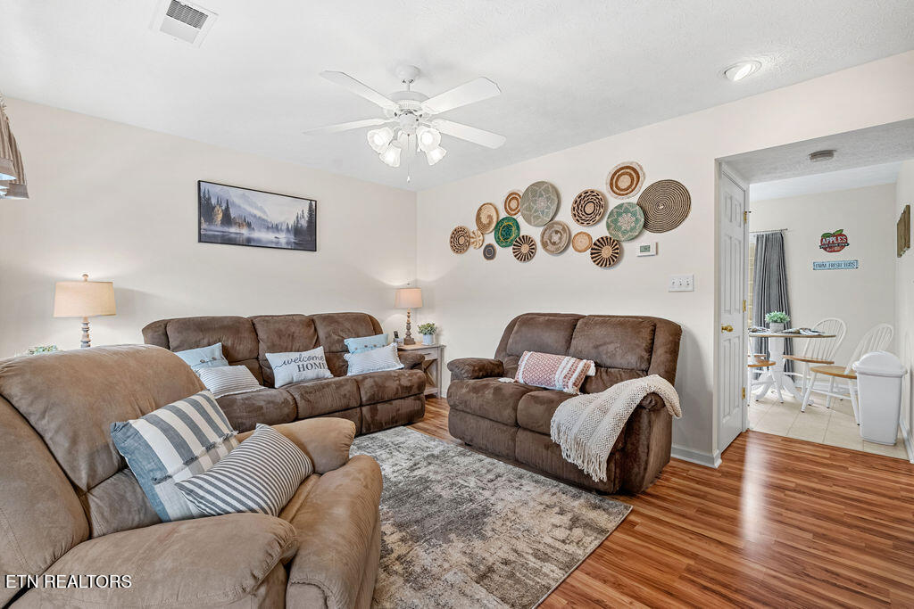 528 Orchard Valley Way