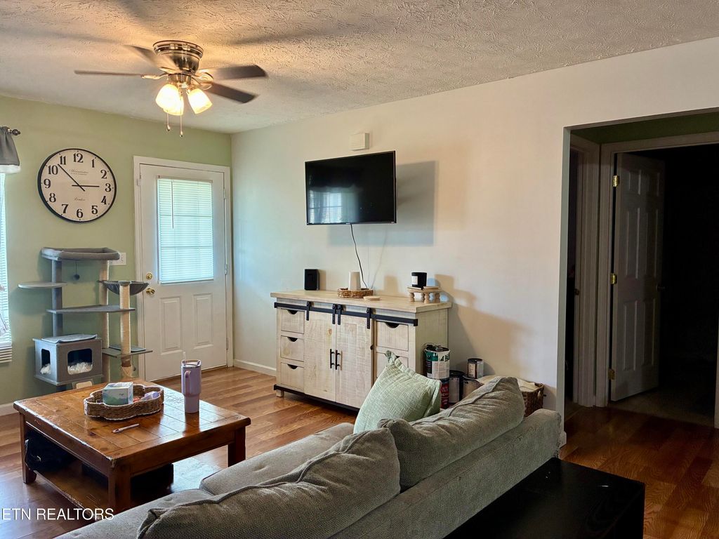Photo of 151 Red Bud Lane Ln, Sevierville, TN 37876 (MLS # 1317106)