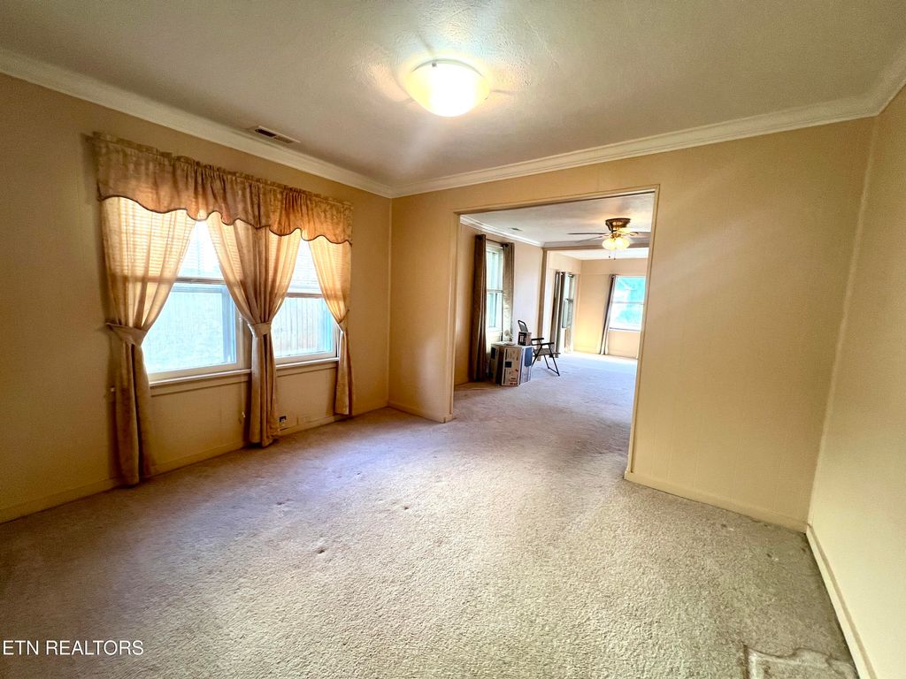 Photo of 806 Radford Place, Knoxville, TN 37917 (MLS # 1338154)