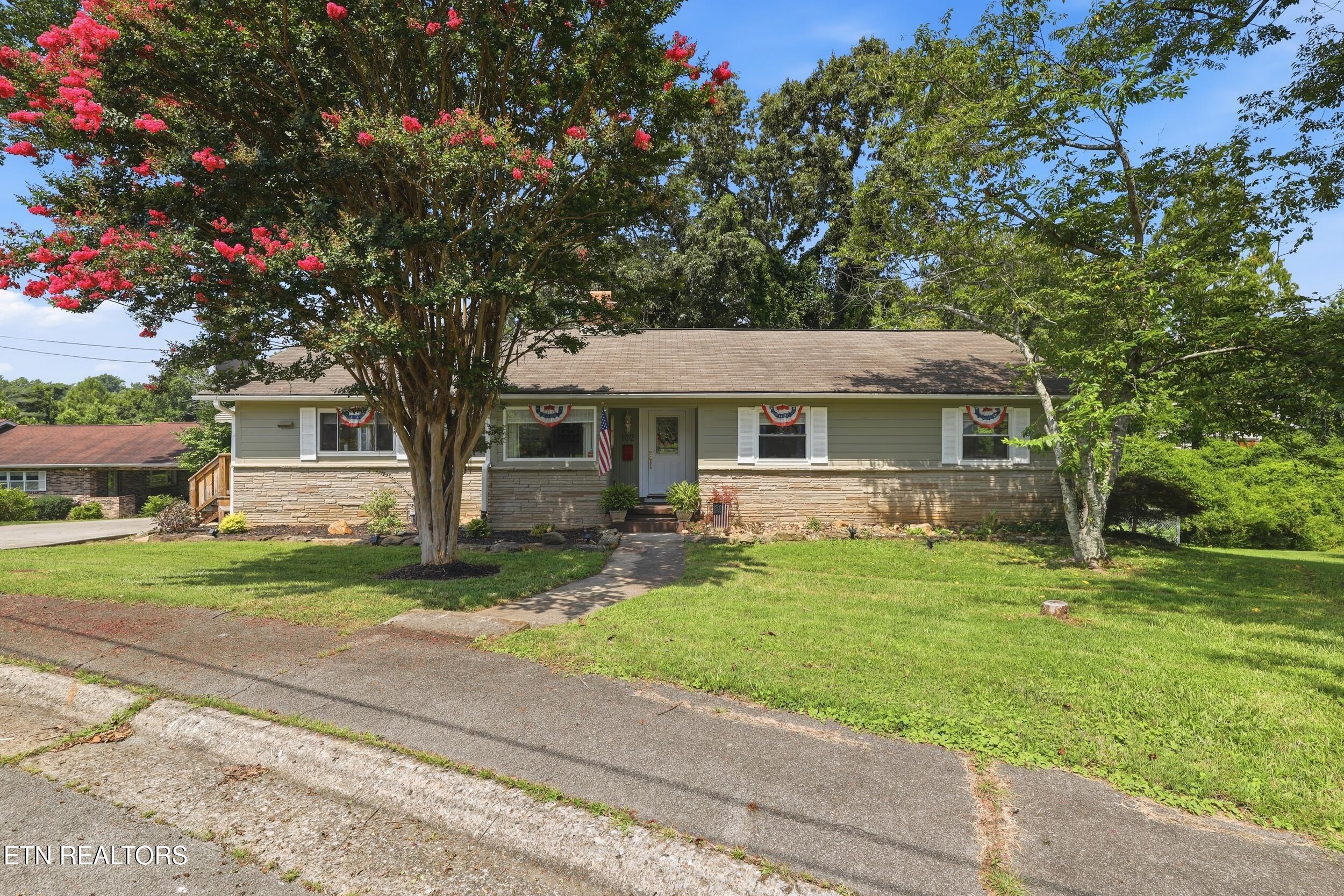 102 Nolan Rd