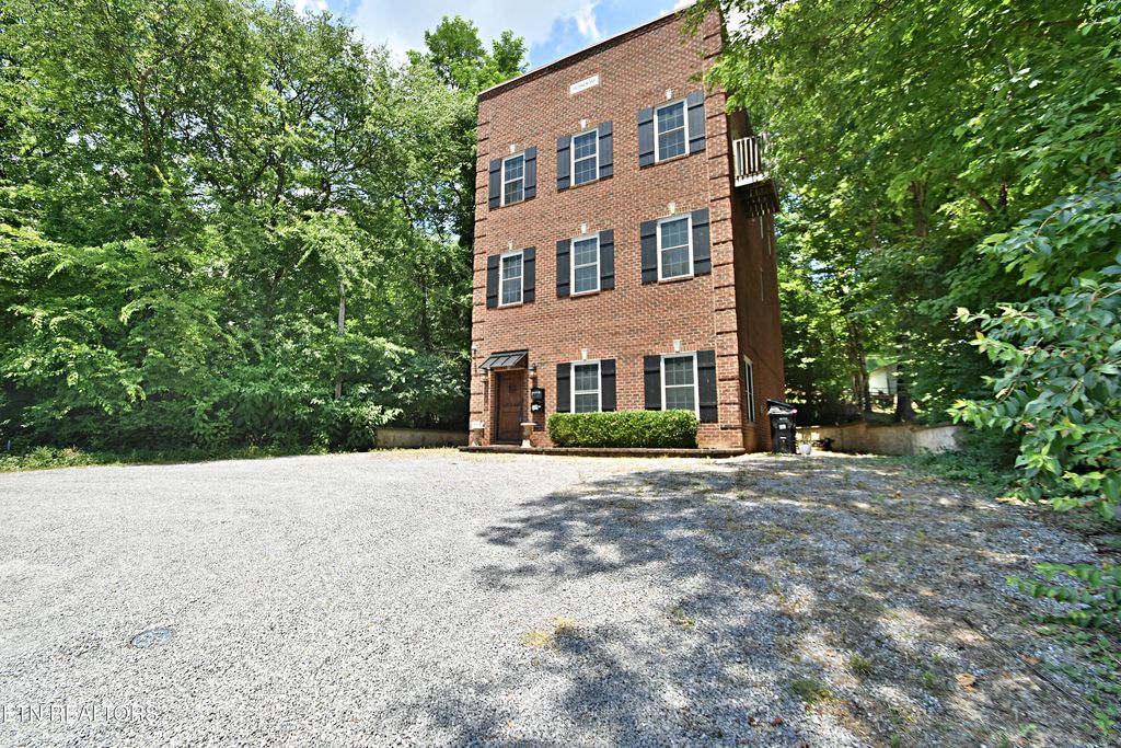 Photo of 11109 Lake Ridge Drive, Knoxville, TN 37934 (MLS # 1286428)