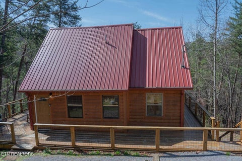 Photo of 3046 Engle Town Rd, Pigeon Forge, TN 37862 (MLS # 1359797)