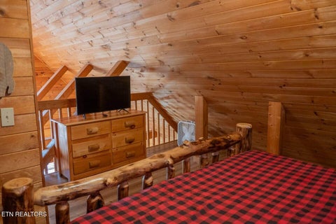 Tiny photo for 3046 Engle Town Rd, Pigeon Forge, TN 37862 (MLS # 1359797)
