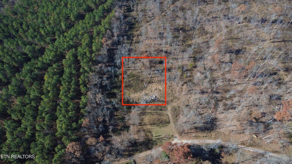 Photo of Gladys Circle, Crossville, TN 38572 (MLS # 1322068)