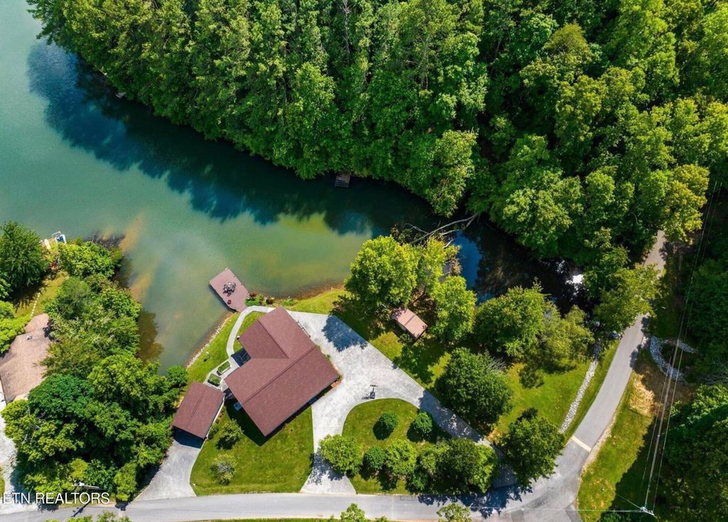 Photo of 877 Laurel Lake Circle Circle, Madisonville, TN 37354 (MLS # 1332355)