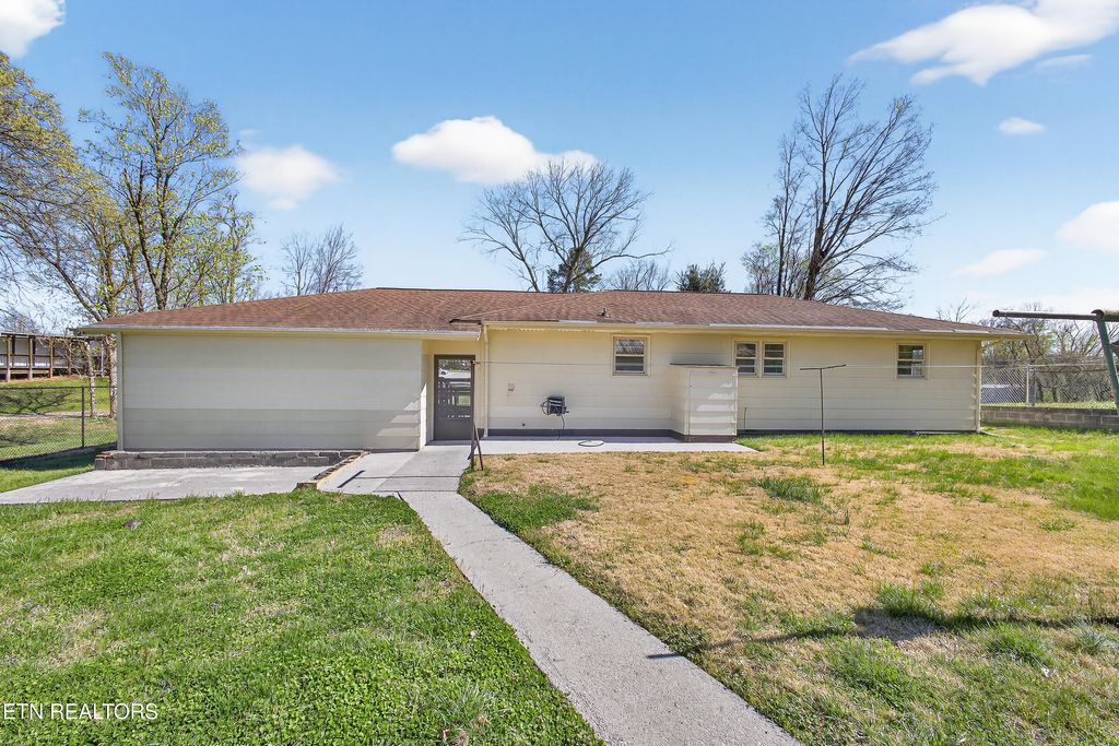 Photo of 1715 Levy Drive, Powell, TN 37849 (MLS # 1334116)