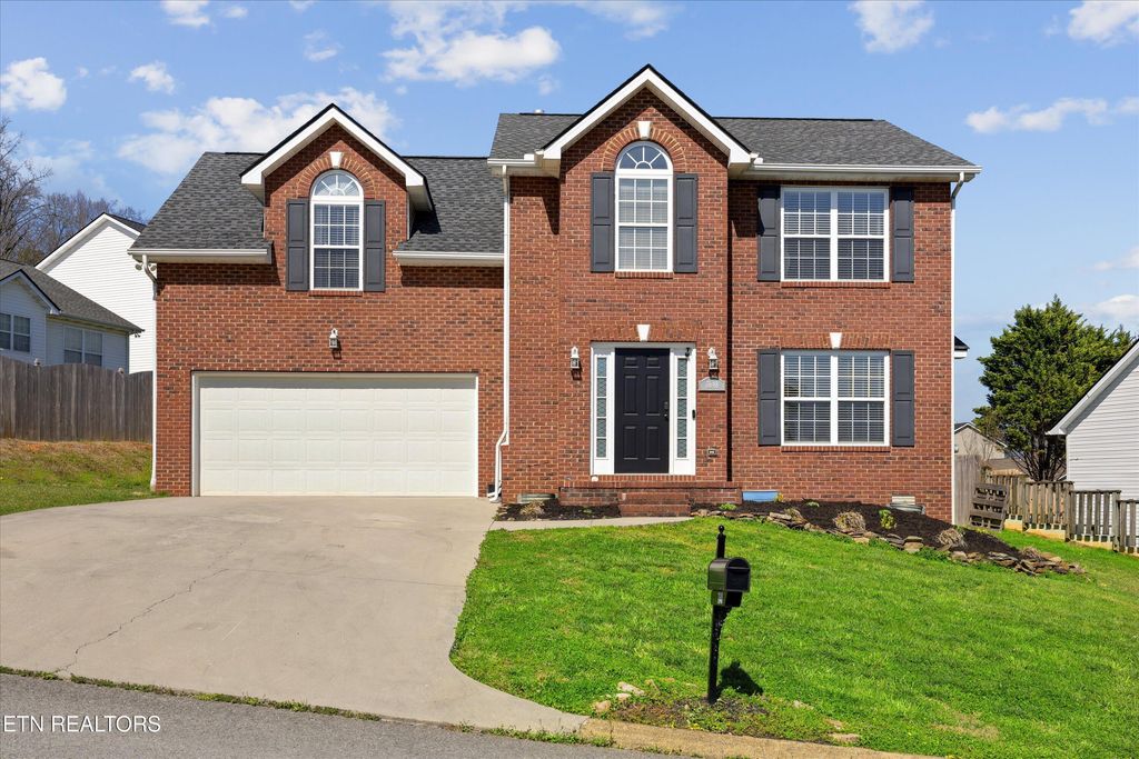 Photo of 7648 Cool Breeze Rd, Knoxville, TN 37938 (MLS # 1333626)