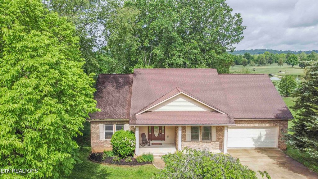Photo of 144 Lakeside Drive, Kingston, TN 37763 (MLS # 1301354)