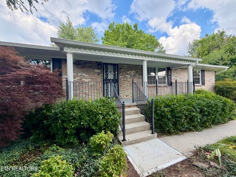 Photo of 6612 Hummer Lane, Knoxville, TN 37912 (MLS # 1347323)