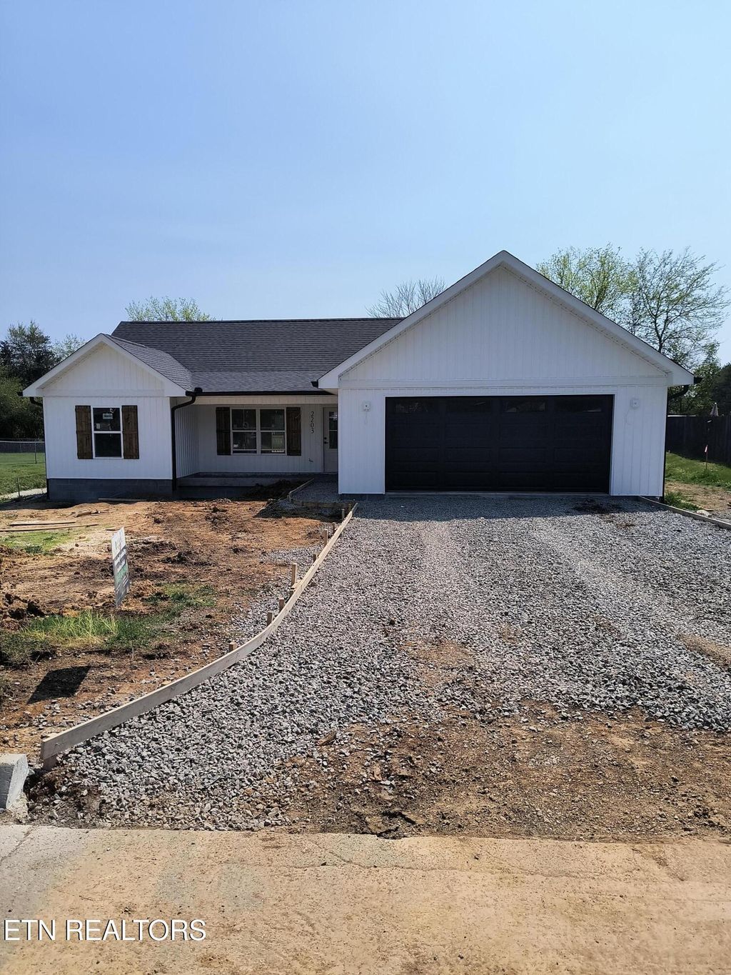 Photo of 2203 Pinewood Drive, Maryville, TN 37803 (MLS # 1329670)