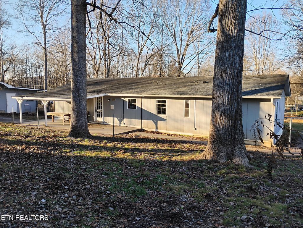 Photo of 4563 Cherokee Drive, Strawberry Plains, TN 37871 (MLS # 1323690)