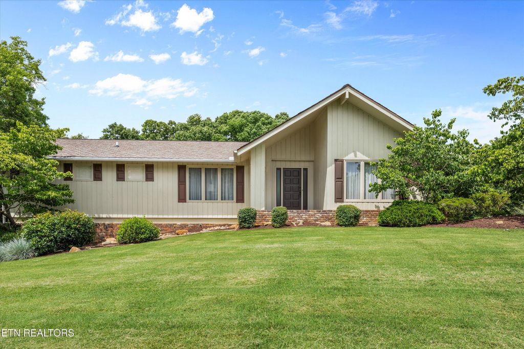 Photo of 216 Saint Andrews Drive, Knoxville, TN 37934 (MLS # 1313604)