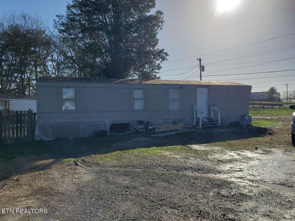 Photo of 943 Turner St, Maryville, TN 37801 (MLS # 1332963)