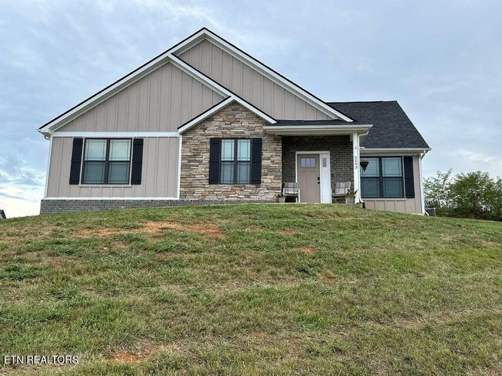 Photo of 2593 Shoreline Vista Vis, Morristown, TN 37814 (MLS # 1309999)