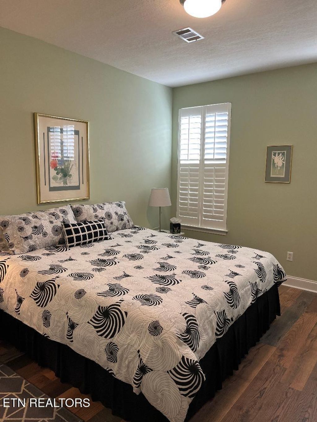 Photo of 565 Rarity Bay Pkwy Pkwy #101-A, Vonore, TN 37885 (MLS # 1289118)