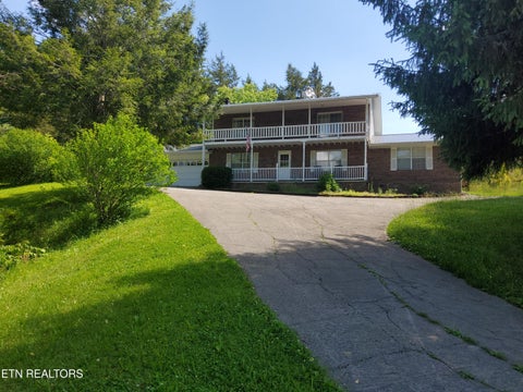 Photo of 1231 Village Drive, Sevierville, TN 37862 (MLS # 1345378)
