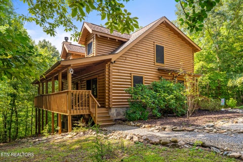 Photo of 3839 Saddle Brook Way, Sevierville, TN 37862 (MLS # 1355808)