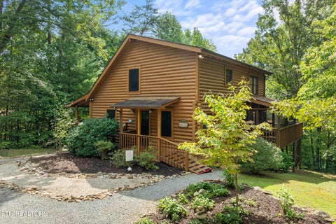 Tiny photo for 3839 Saddle Brook Way, Sevierville, TN 37862 (MLS # 1355808)