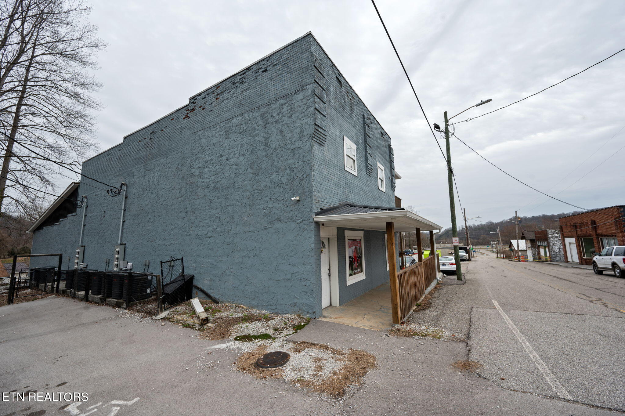 214 Main St