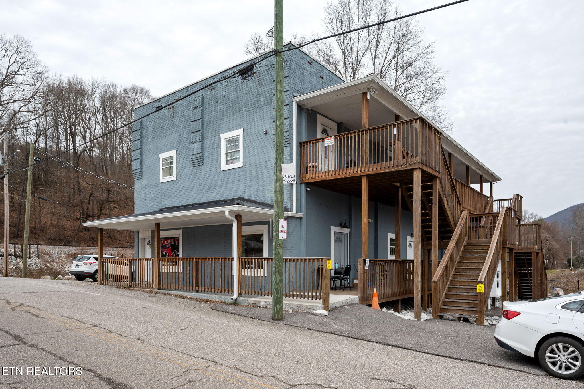 214 Main St
