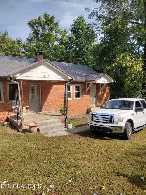 1331 Greenlee Lane Jellico TN 37762