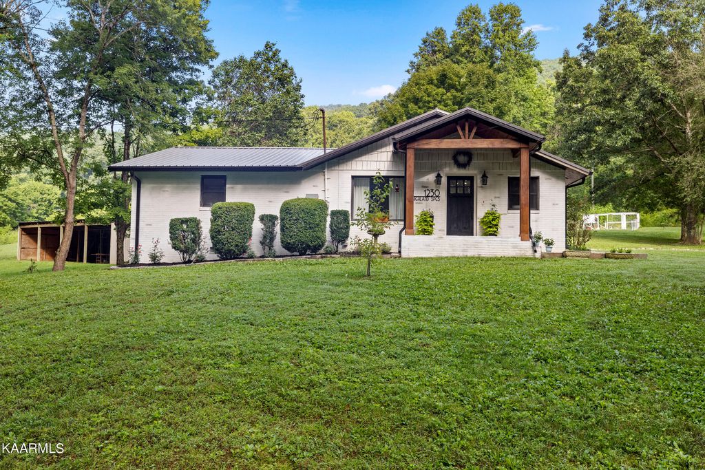 Photo of 1230 Highland Springs Rd, Blaine, TN 37709 (MLS # 1237884)