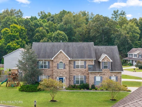 Photo of 1029 Garnet Hill Drive, Lenoir City, TN 37772 (MLS # 1357476)