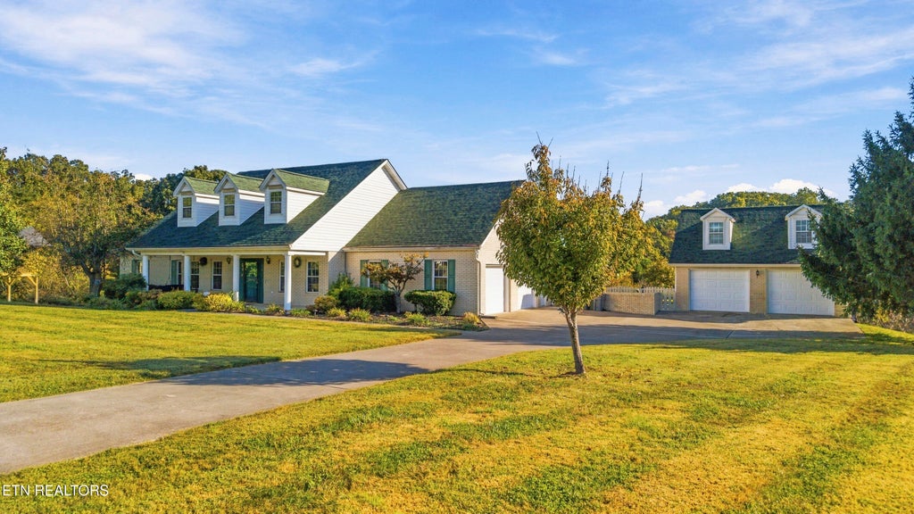Photo of 3040 Sugarwood Drive, Kodak, TN 37764 (MLS # 1360474)
