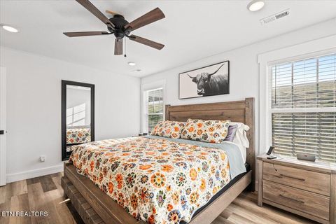 Tiny photo for 258 Old Middlesboro Hwy, LaFollette, TN 37766 (MLS # 1327481)