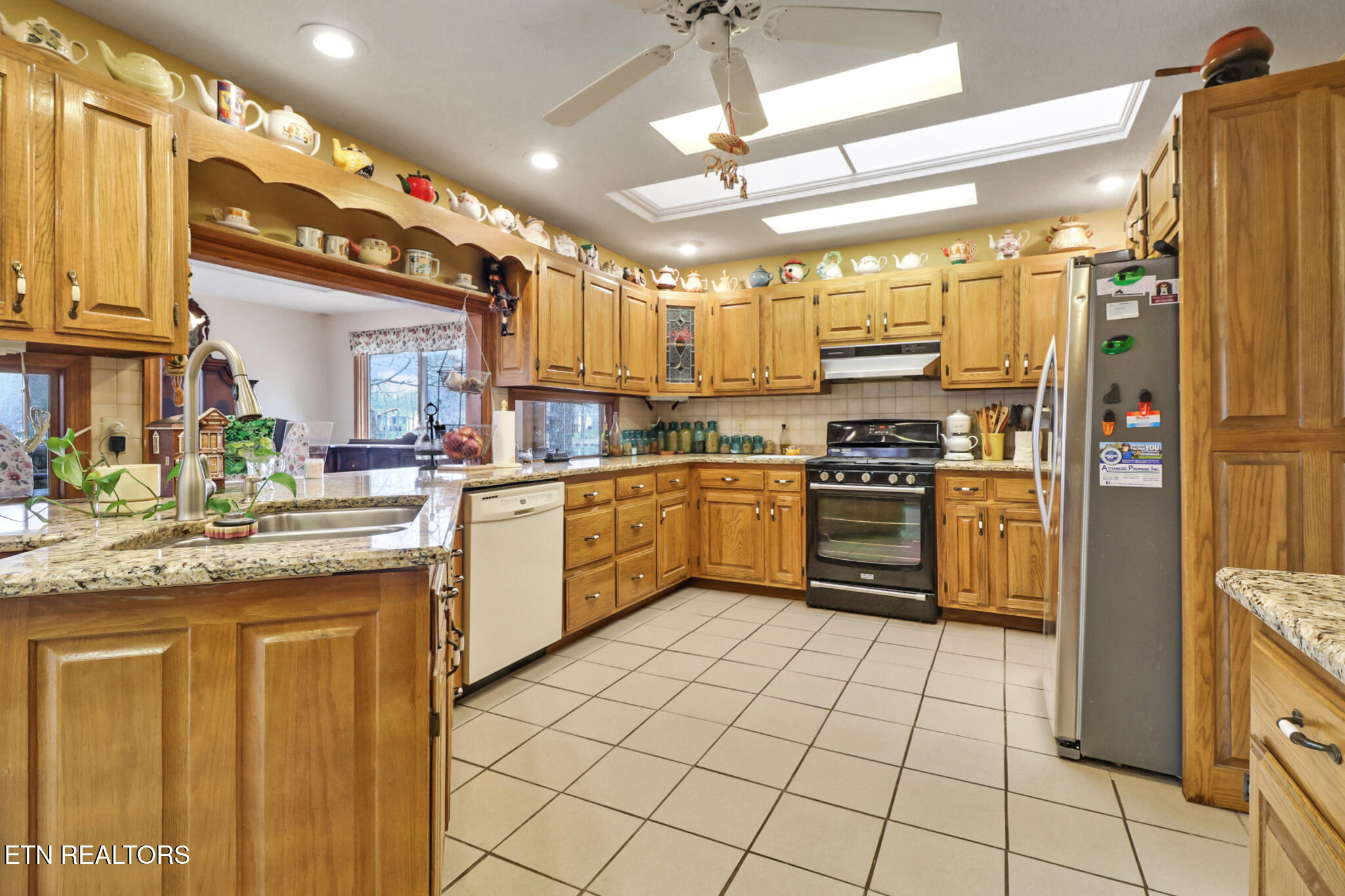 140 Tawny Oak Loop