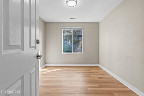 Tiny photo for 3625 Reagan Ave, Knoxville, TN 37919 (MLS # 1332484)