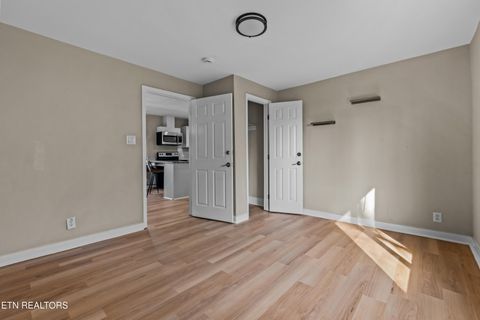 Tiny photo for 3625 Reagan Ave, Knoxville, TN 37919 (MLS # 1332484)