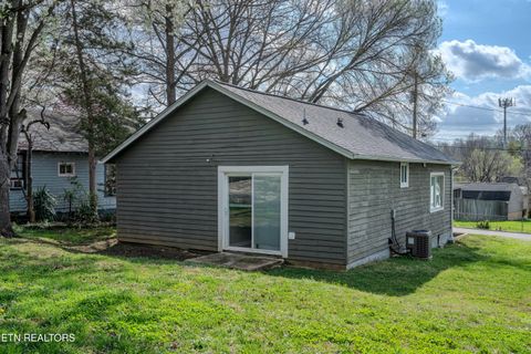 Tiny photo for 3625 Reagan Ave, Knoxville, TN 37919 (MLS # 1332484)