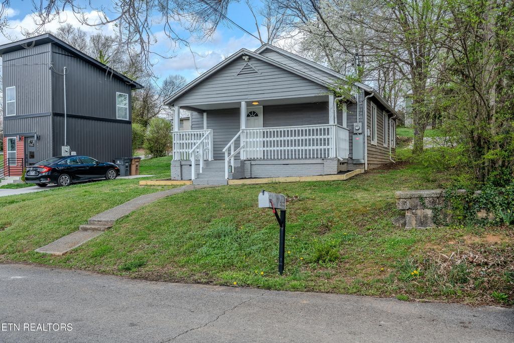 Photo of 3625 Reagan Ave, Knoxville, TN 37919 (MLS # 1332484)