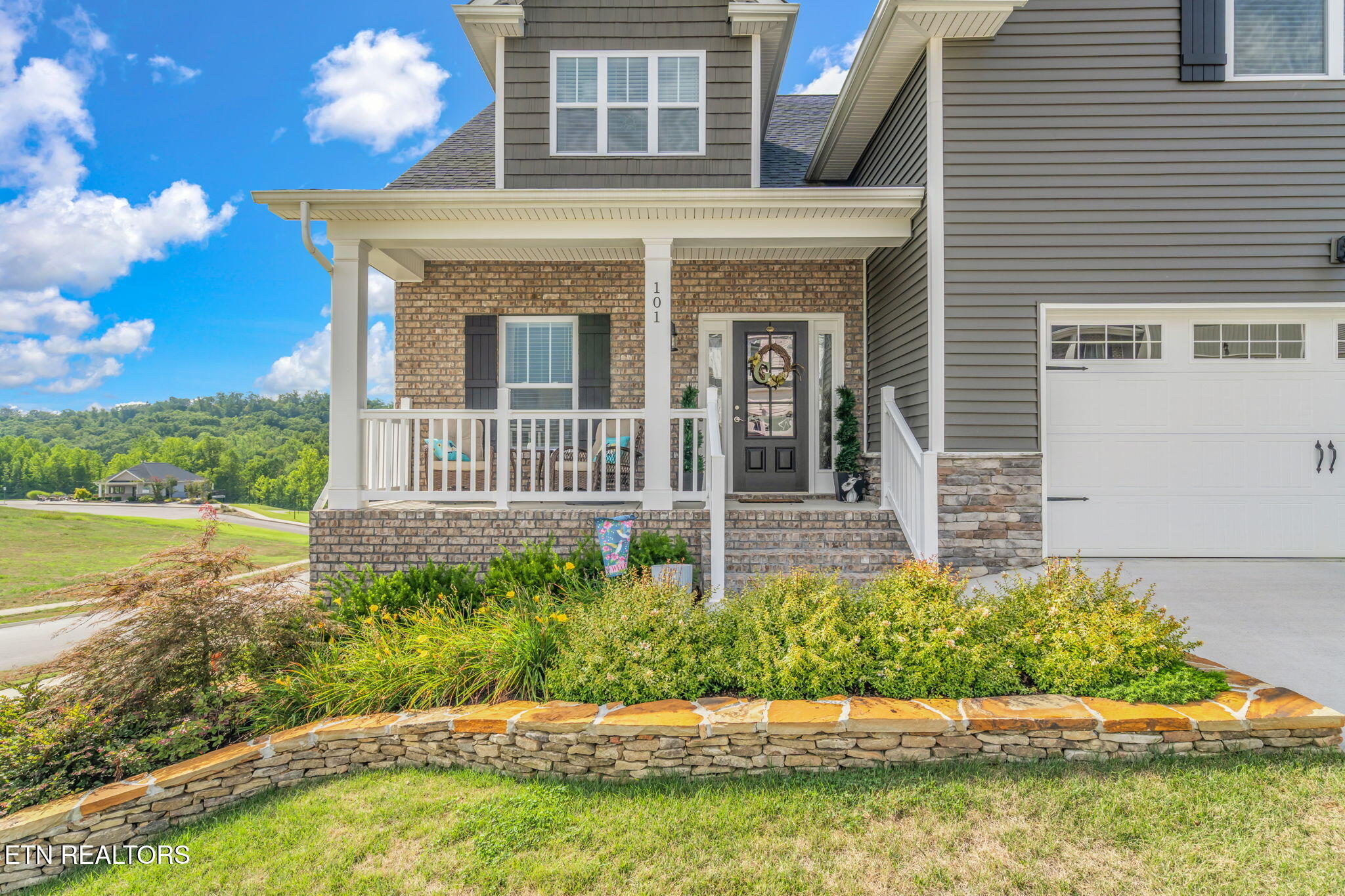 101 Chaseberry Rd