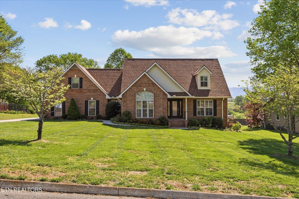 Photo of 113 Ostenbarker St, Maryville, TN 37804 (MLS # 1336810)