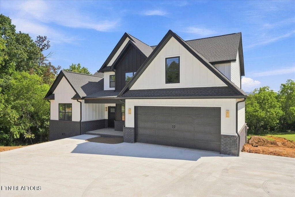 Photo of 3504 Davis Ford Rd, Maryville, TN 37804 (MLS # 1355103)