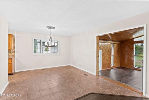 Tiny photo for 162 County Road 82, Athens, TN 37303 (MLS # 1347695)