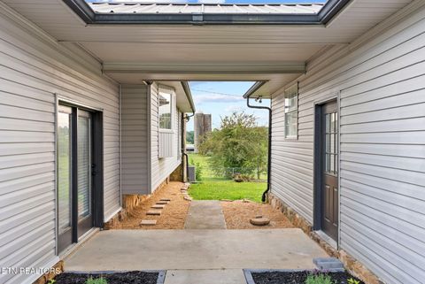 Tiny photo for 162 County Road 82, Athens, TN 37303 (MLS # 1347695)