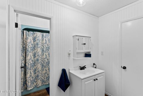 Tiny photo for 162 County Road 82, Athens, TN 37303 (MLS # 1347695)