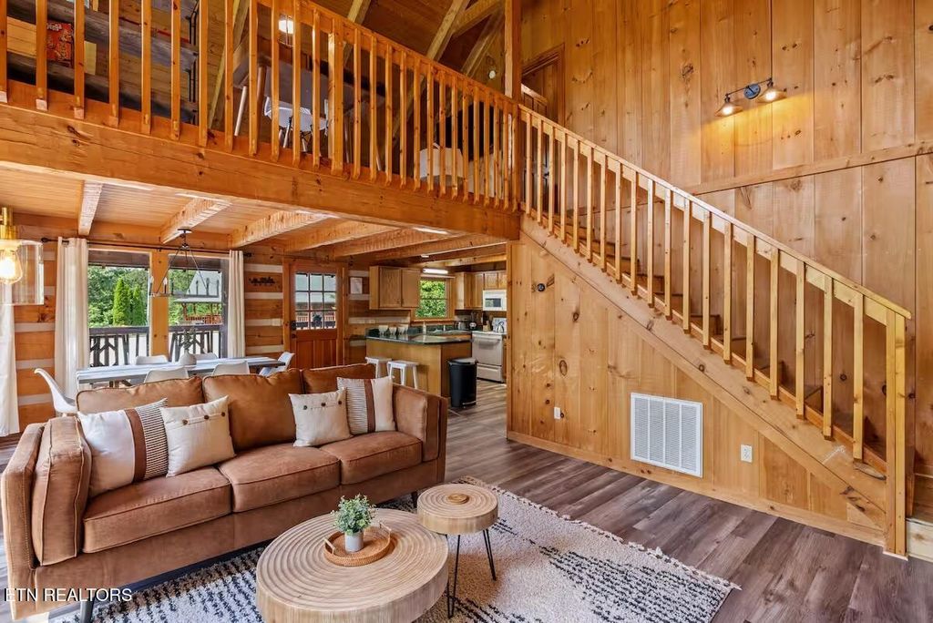 Photo of 1709 Bear View Rd, Sevierville, TN 37876 (MLS # 1312014)