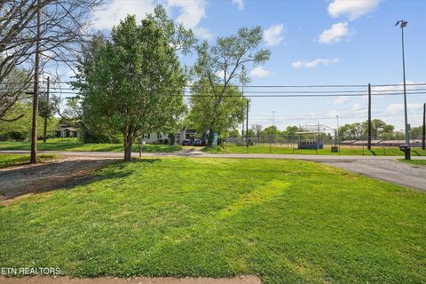 Tiny photo for 2117 McClung Ave, Knoxville, TN 37920 (MLS # 1336098)