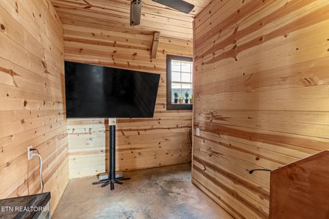 Tiny photo for 365 Co Rd 38, Riceville, TN 37370 (MLS # 1328107)