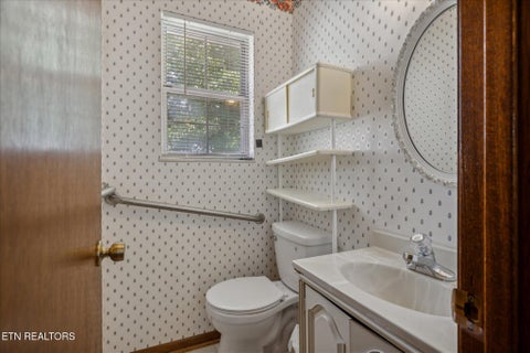 Tiny photo for 810 Ridge Rd, Maryville, TN 37803 (MLS # 1359559)