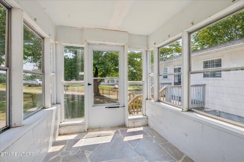 Tiny photo for 810 Ridge Rd, Maryville, TN 37803 (MLS # 1359559)