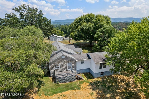 810 RIDGE RD, MARYVILLE, TN 37803 - Image 7465a1d54fcf1de8ded3c05f6d8cf059/956868298