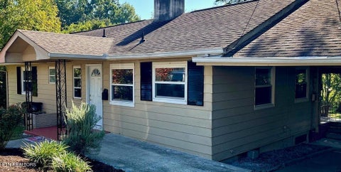 Photo of 114 Townsend Rd, Oak Ridge, TN 37830 (MLS # 1357568)