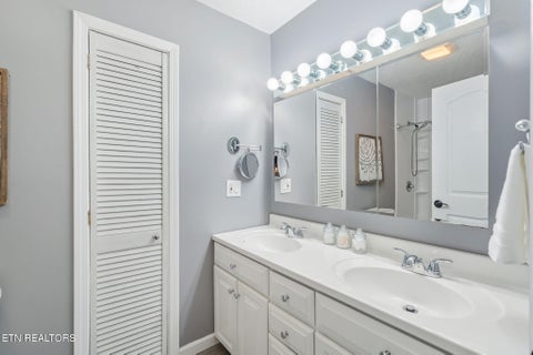 Tiny photo for 5175 Waller Ferry Rd, Lenoir City, TN 37771 (MLS # 1357323)