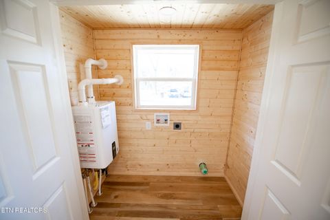 Tiny photo for 410 W Walnut St, Madisonville, TN 37354 (MLS # 1332440)